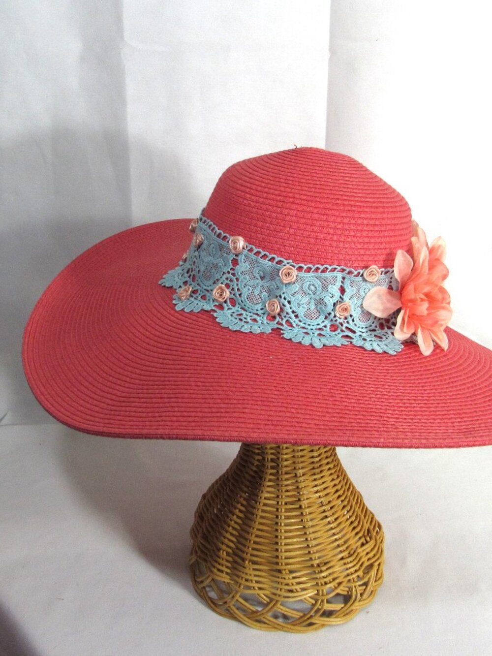 WIDE BRIM MELON PINK STRAW SUN HAT, 20" ACROSS, SIZE 7.5"VERY MOVIE STARR